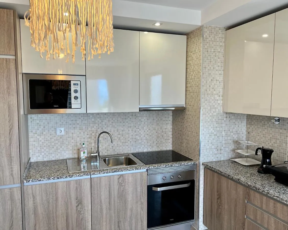 Mcrame Design Apt Sea View, Beachfront, Swimming Pool, 2Bdr, 2Bar, 6 Pax, Praia Da Rocha Portimao
