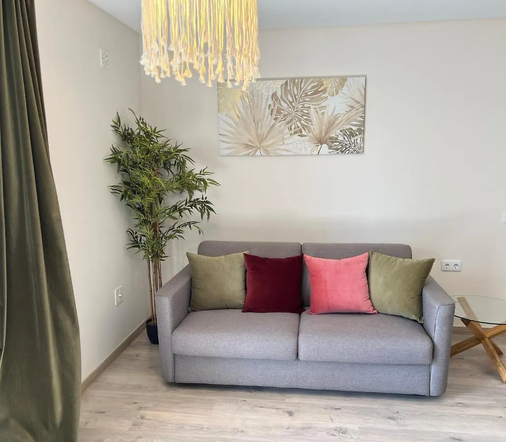 Mcrame Design Apt Sea View, Beachfront, Swimming Pool, 2Bdr, 2Bar, 6 Pax, Praia Da Rocha Portimao Apartment