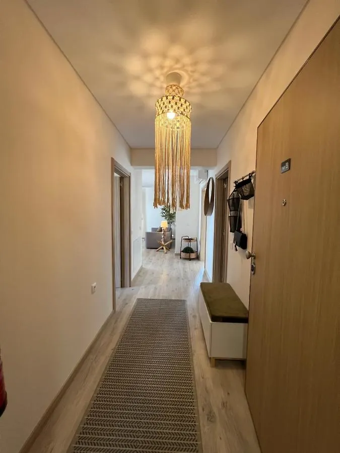 Mcrame Design Apt Sea View, Beachfront, Swimming Pool, 2Bdr, 2Bar, 6 Pax, Praia Da Rocha Portimao 0*,  Portugal