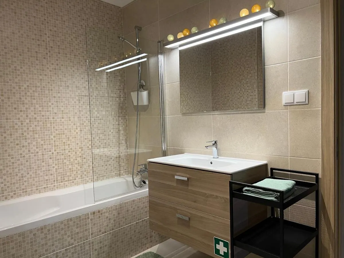 Mcrame Design Apt Sea View, Beachfront, Swimming Pool, 2Bdr, 2Bar, 6 Pax, Praia Da Rocha Portimao Portugal