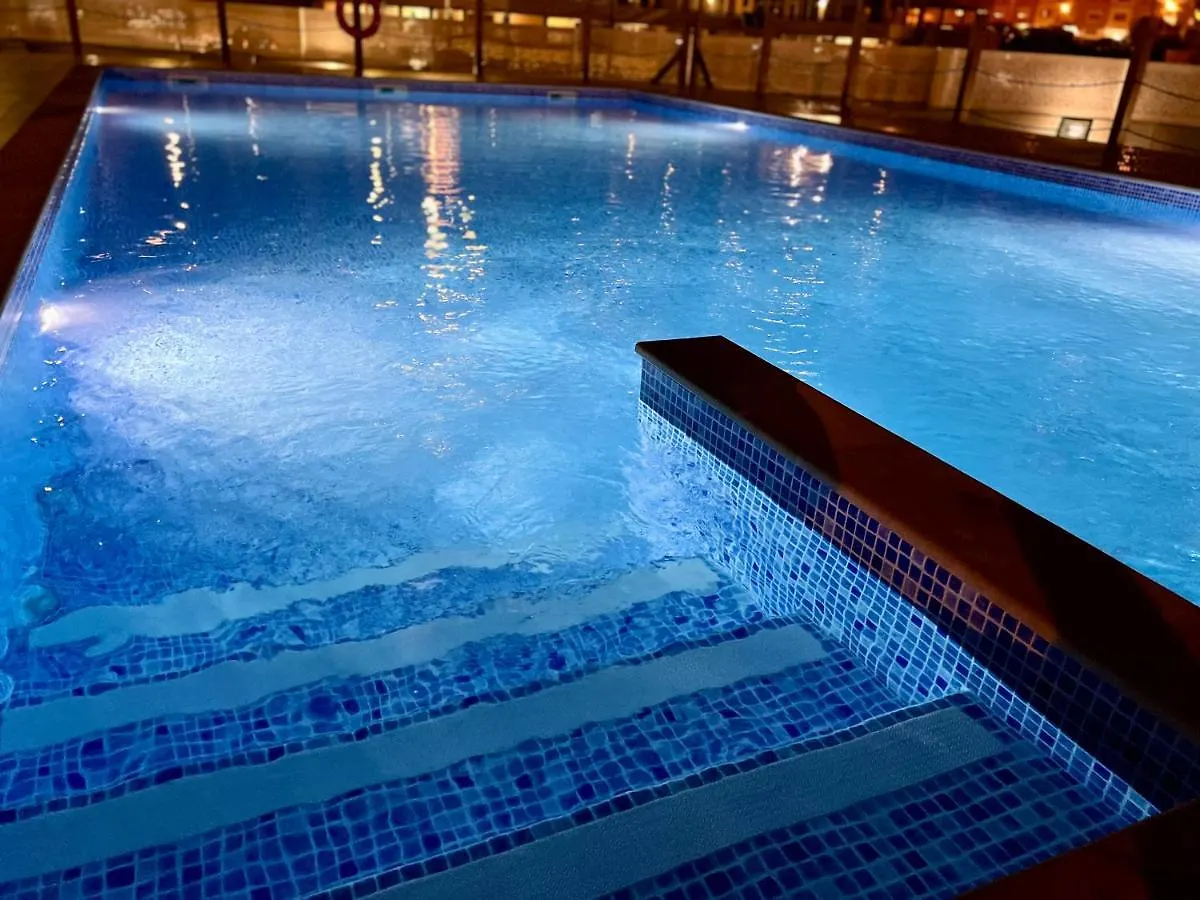 Mcrame Design Apt Sea View, Beachfront, Swimming Pool, 2Bdr, 2Bar, 6 Pax, Praia Da Rocha Portimao 0*,